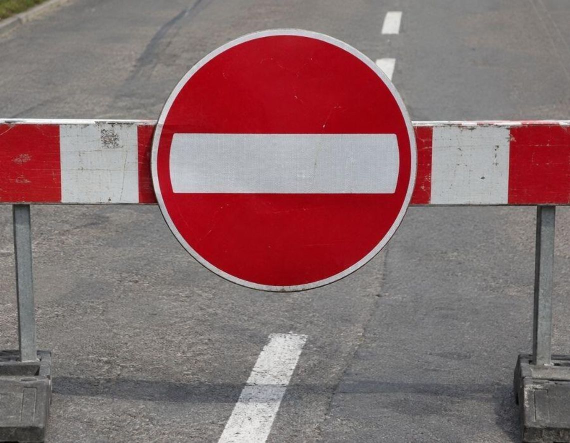 Tarczyn czekają trzy tygodnie utrudnień. Od poniedziałku zamknięta ul. Komornicka Tarczyn czekają trzy tygodnie utrudnień. Od poniedziałku zamknięta ul. Komornicka