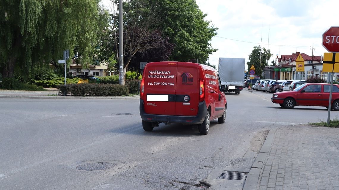 Tarczyn. Rondo zamiast trudnego skrzyżowania