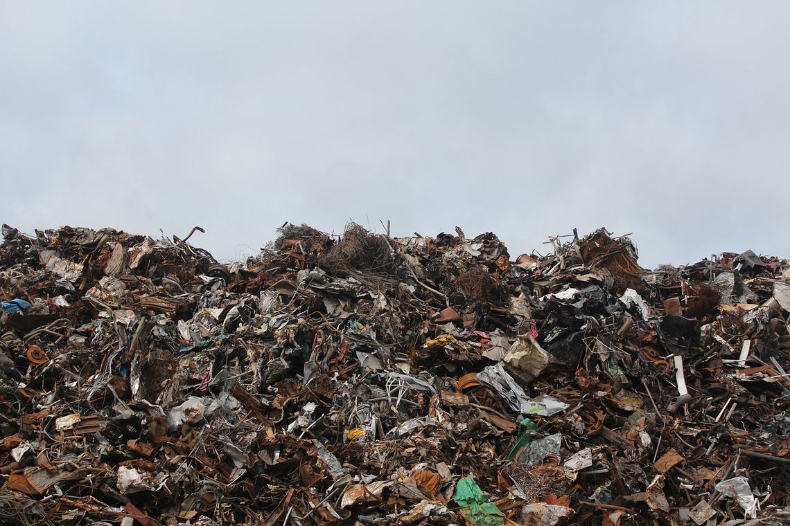 Ulokowanie zakładu utylizacji odpadów na obszarze w Łubnej budzi gorącą dyskusję