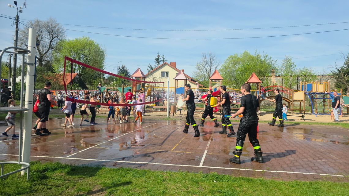 Wielkie polewanie w Czarnowie. Strażacy i sołectwo zapraszają na mokrą zabawę