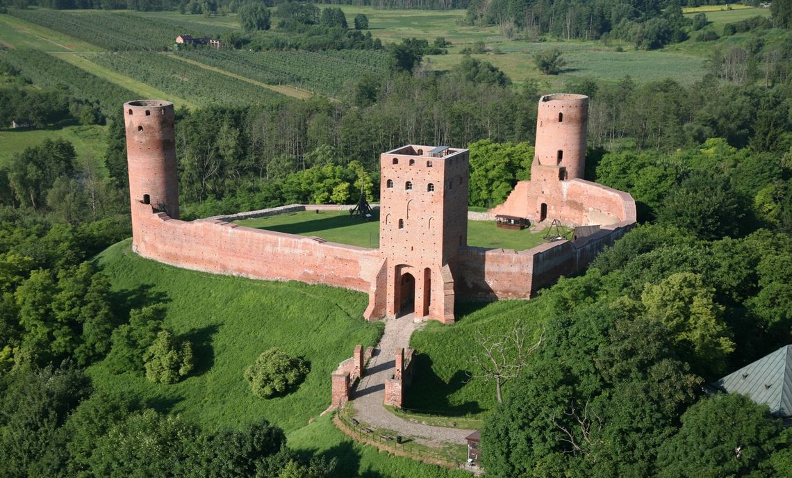 Wieża bramna zamku w Czersku przejdzie remont