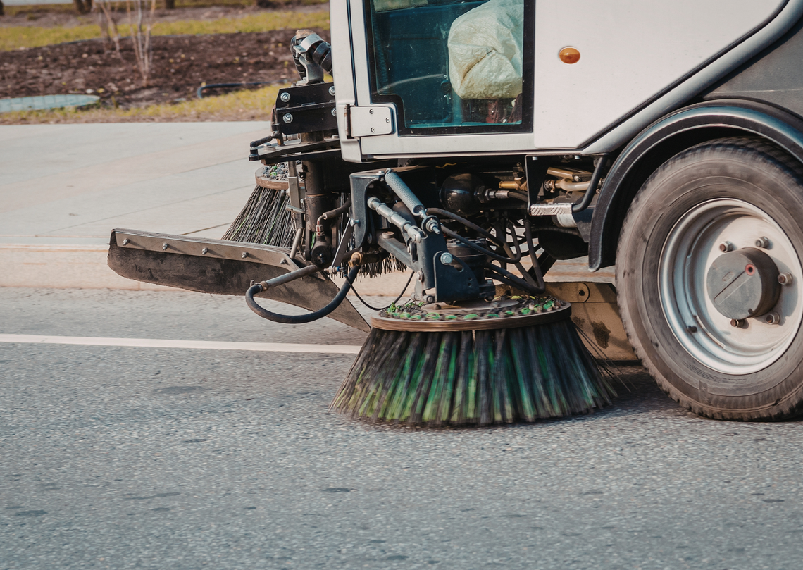 Wiosenne sprzątanie ulic w Górze Kalwarii Wiosenne sprzątanie ulic w Górze Kalwarii