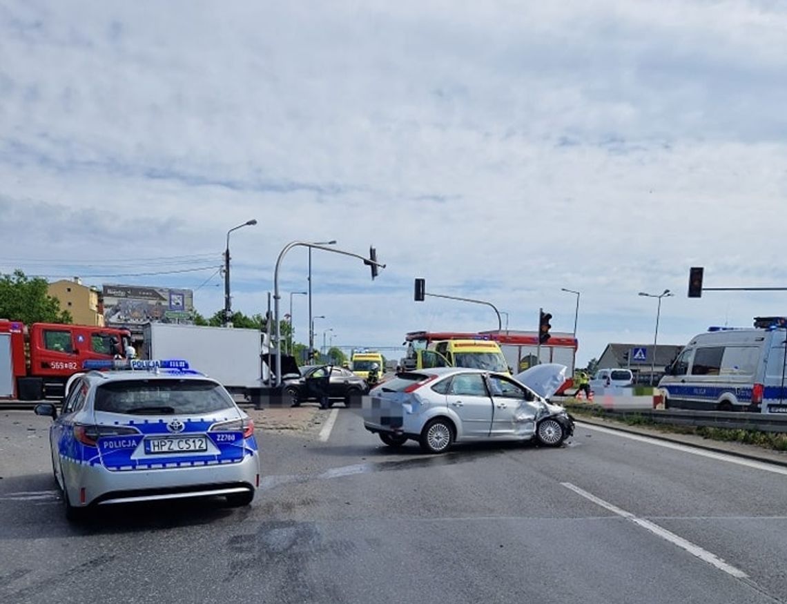 Wypadek na starej "siódemce"! Dwa pasy ruchu nieprzejezdne