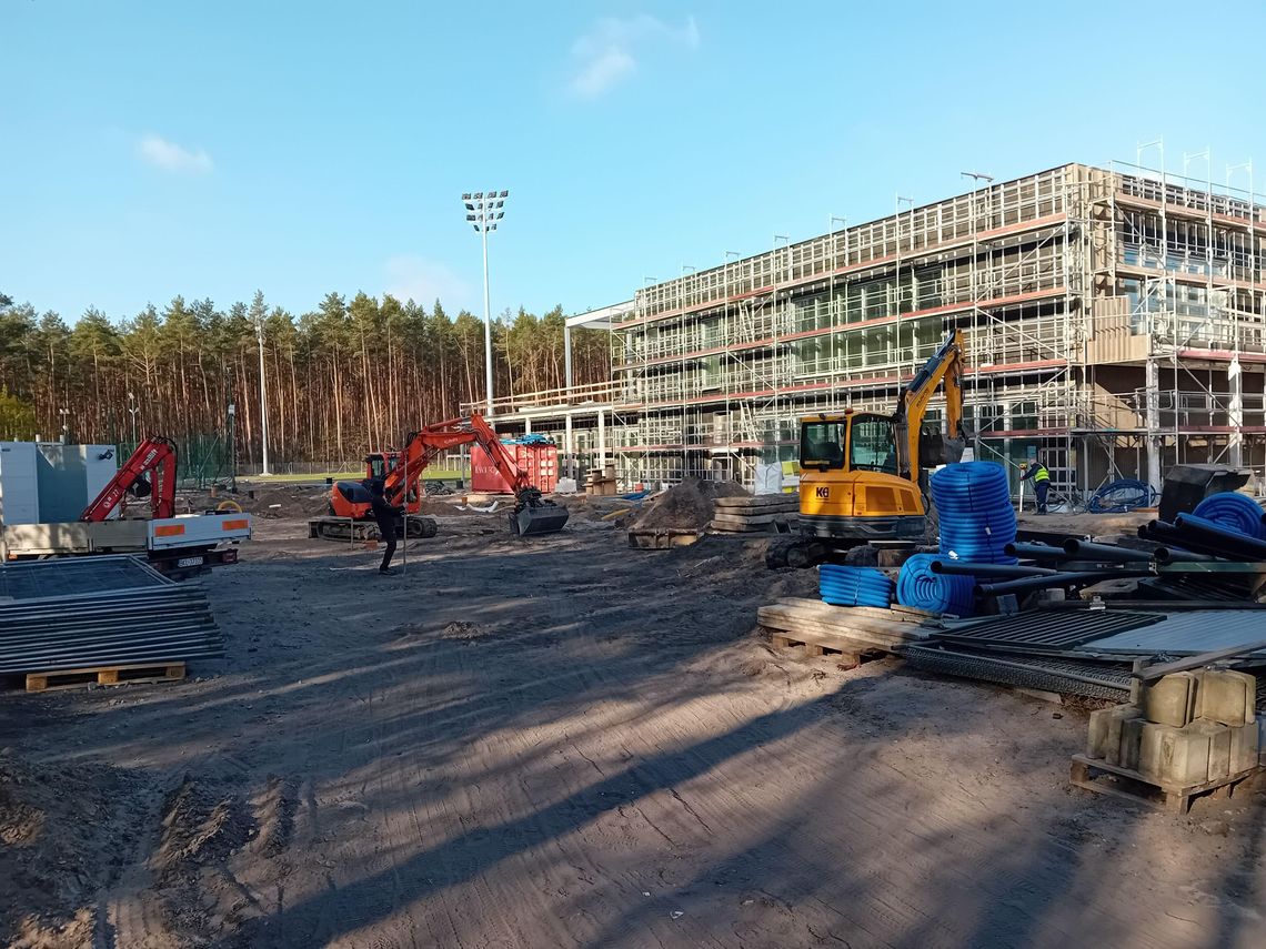 Żabieniec: inwestycja sportowa nabiera kształtów