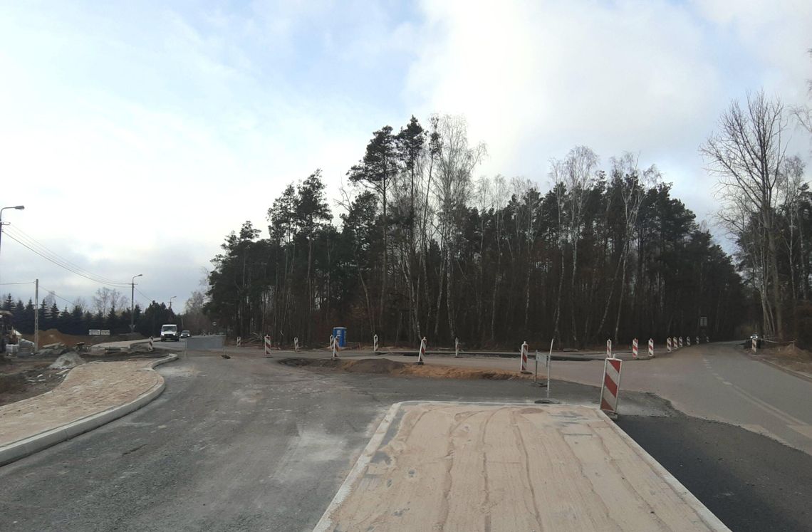 Zamknięcie ruchliwej drogi i zmiana tras autobusów