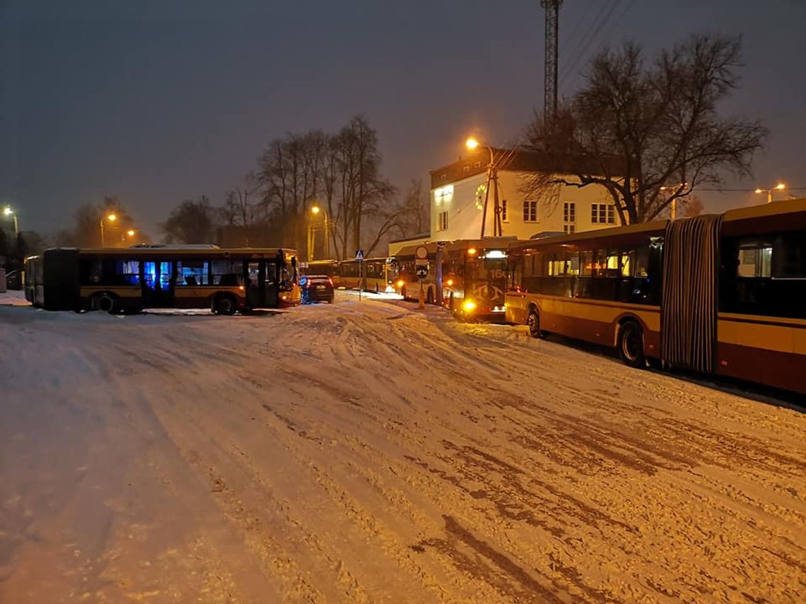 Zator na pętli przy dworcu - skrócona trasa 709