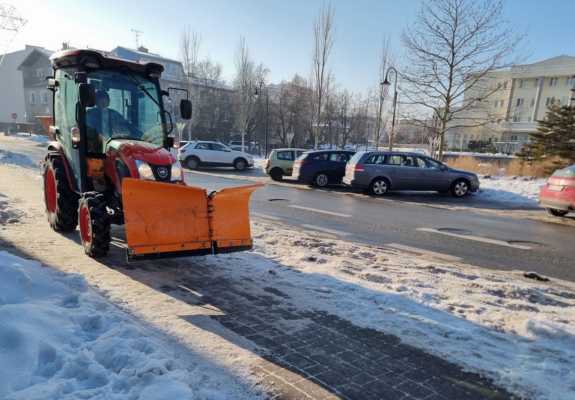 Zimowe utrzymanie chodników – kto za to odpowiada?