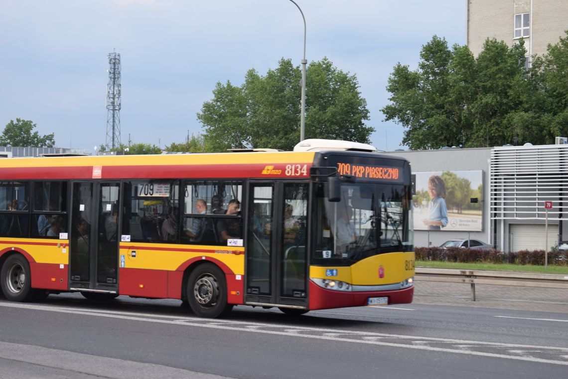 Zmiany w komunikacji miejskiej w Boże Ciało i długi weekend.