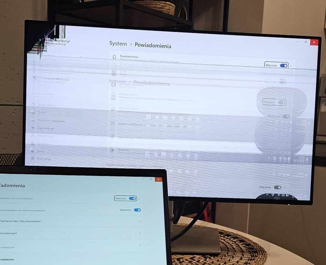 Monitor Dell U2422HE na części