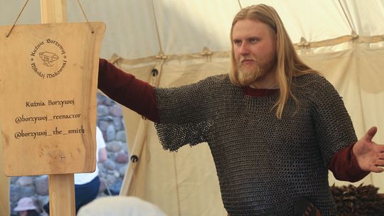 Historia Viva - VIVA MAGNUS - XI-XII WIEK Historia Viva - VIVA MAGNUS - XI-XII WIEK