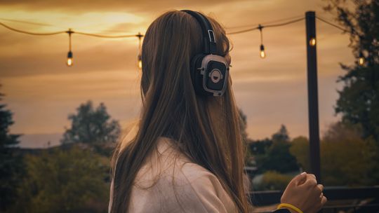 PLENEROWE SILENT DISCO W PIASECZNIE