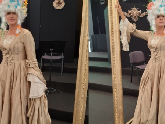 KSIĘŻNICZKA MUZALINDA. POETA I JEGO MUZA