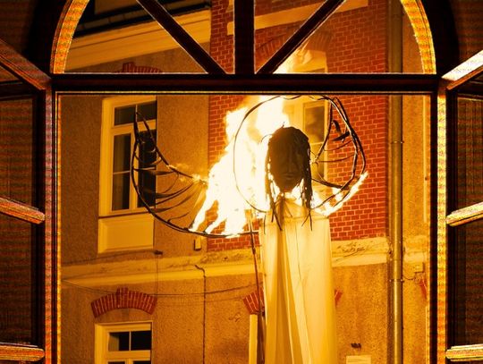 TEATR A. KOLAŻ BOŻONARODZENIOWY WIDOWISKO PLENEROWE TEATR A. KOLAŻ BOŻONARODZENIOWY WIDOWISKO PLENEROWE