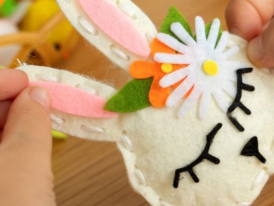 Warsztaty rękodzielnicze. Filcowany zajączek.