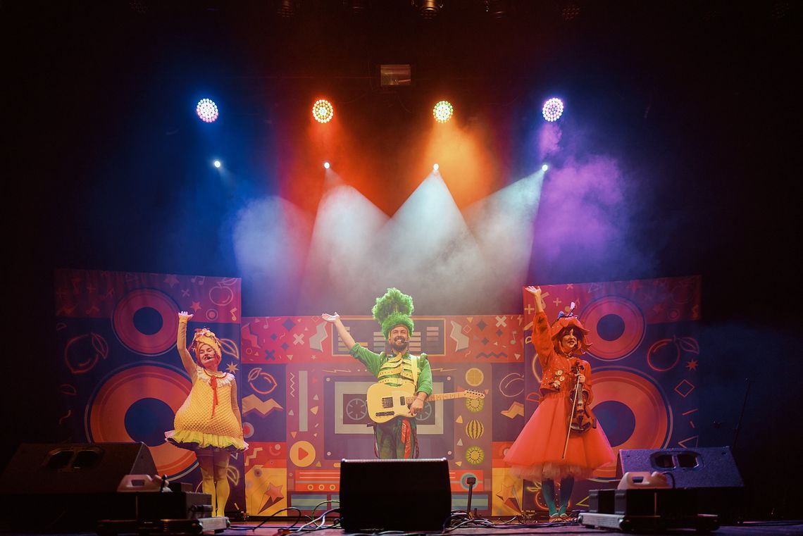 Granie na straganie – Spektakl dla dzieci Teatru Kultureska Granie na straganie – Spektakl dla dzieci Teatru Kultureska