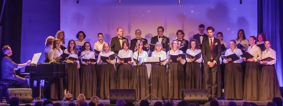 "Hej kolęda, kolęda" koncert Konstancińskiego Chóru Kameralnego "Hej kolęda, kolęda" koncert Konstancińskiego Chóru Kameralnego