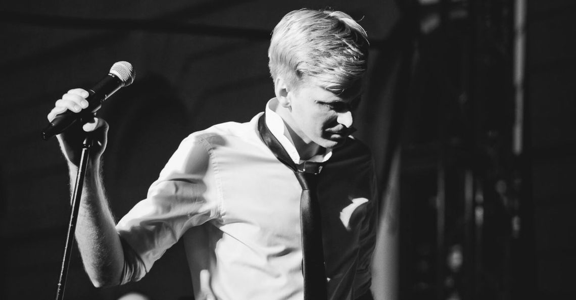 Koncert - Artur Gotz z zespołem "A GDY BĘDZIE JUŻ PO WOJNIE" Koncert - Artur Gotz z zespołem "A GDY BĘDZIE JUŻ PO WOJNIE"