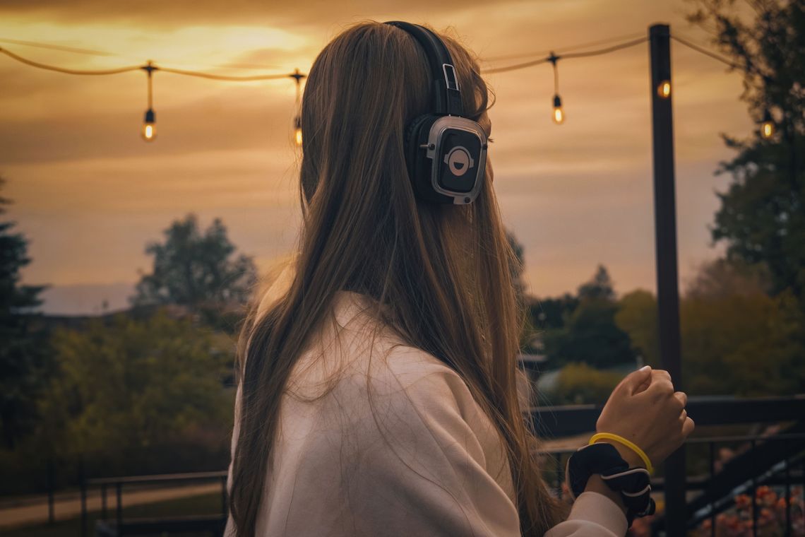 PLENEROWE SILENT DISCO W PIASECZNIE