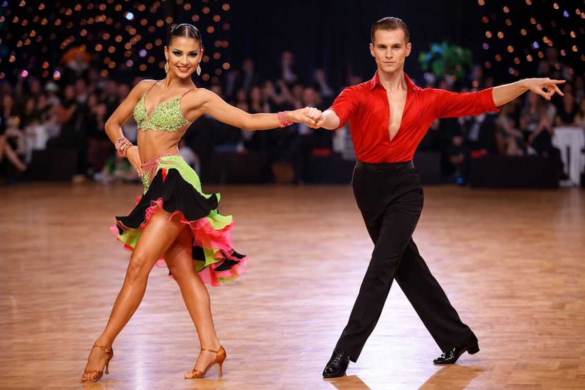 W RYTMIE CHA-CHA. WIECZÓR TANECZNY