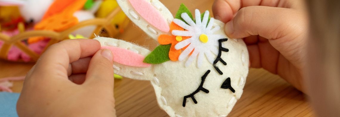 Warsztaty rękodzielnicze. Filcowany zajączek.