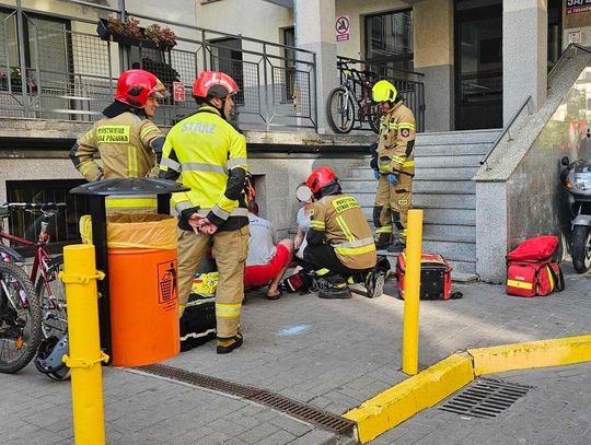 Wypadek w Piasecznie. Dziecko wypadło przez barierki