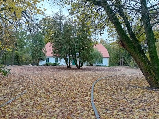 Budynek z 1820 roku, poddawany obecnie gruntownej modernizacji, ma odzyskać dawny blask.