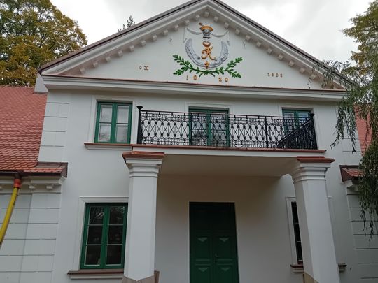 Budynek z 1820 roku, poddawany obecnie gruntownej modernizacji, ma odzyskać dawny blask.