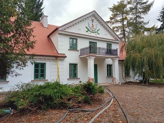 Budynek z 1820 roku, poddawany obecnie gruntownej modernizacji, ma odzyskać dawny blask.