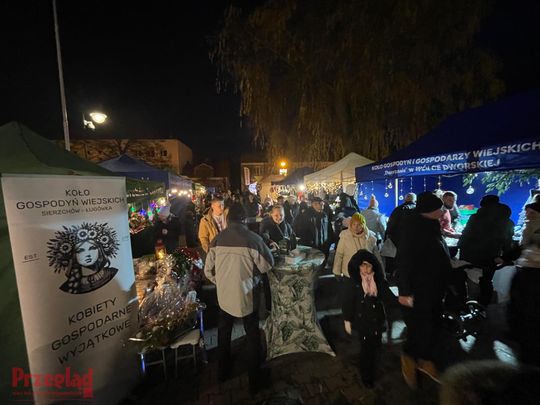 Jarmark Bożonarodzeniowy Góra Kalwaria 2025 - 13.jpg