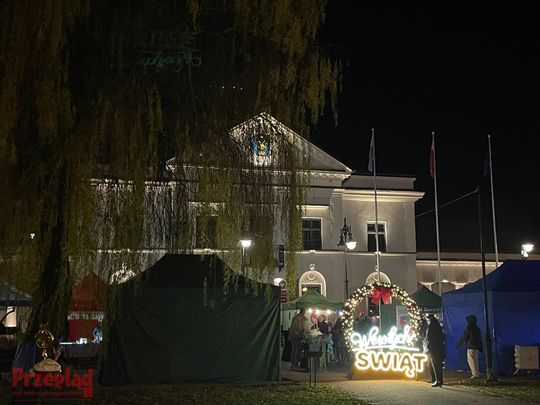 Jarmark Bożonarodzeniowy Góra Kalwaria 2025 - 17.jpg