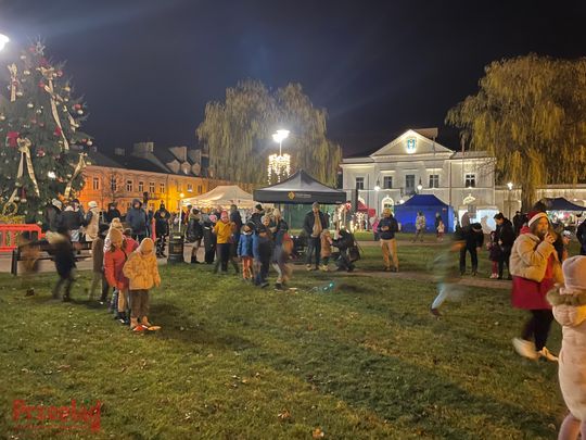 Jarmark Bożonarodzeniowy Góra Kalwaria 2025 - 24.jpg