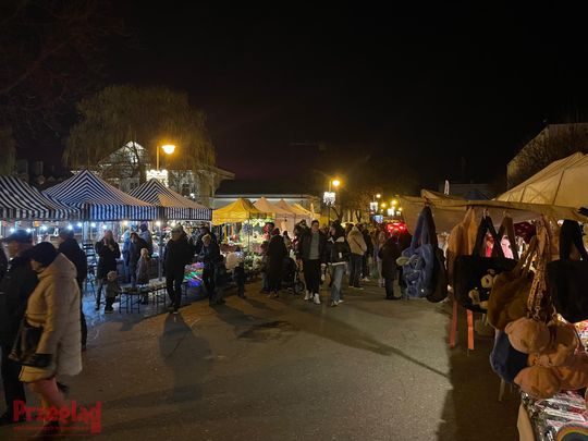 Jarmark Bożonarodzeniowy Góra Kalwaria 2025 - 28.jpg