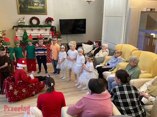 Jasełka w Domu Seniora Piano13.jpg