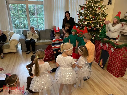 Jasełka w Domu Seniora Piano16.jpg