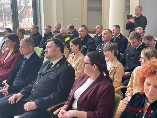 Przekazanie wozu OSP Prace Małe - 5.jpg