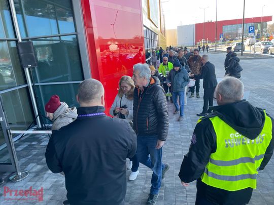 Otwarcie salonu Agata w Mysiadle - 14.jpg