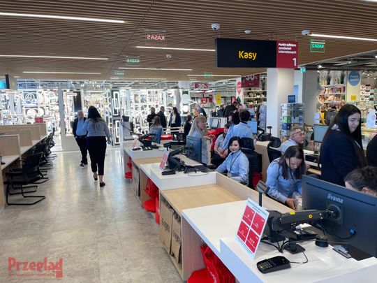 Otwarcie salonu Agata w Mysiadle - 17.jpg