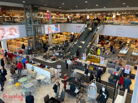 Otwarcie salonu Agata w Mysiadle - 23.jpg