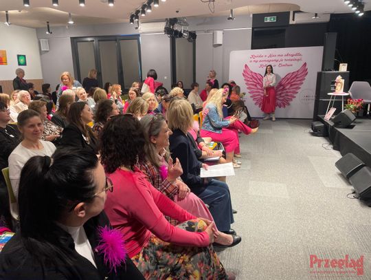 „Przestrzeń Kobiet Mazowsza – Zakochaj się w sobie” w Piasecznie [GALERIA ZDJĘĆ]