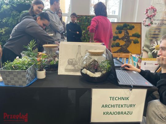 Powiatowe Dni Kariery Zawodowej -  47.jpg