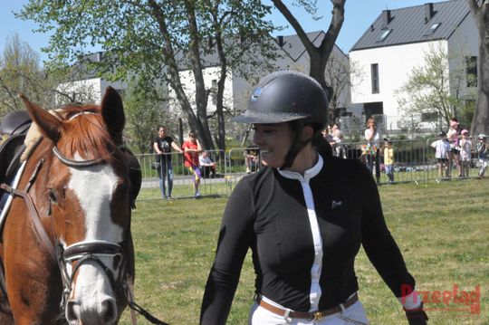 Zawody jeździeckie na Święto Flagi Tarczyn 2026 - 34.jpg
