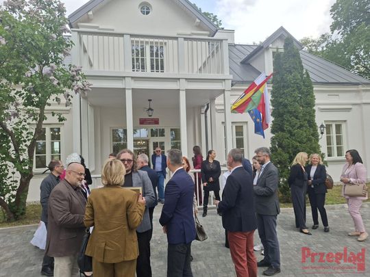 Otwarcie dworku w Lesznowoli -  - 25.jpg