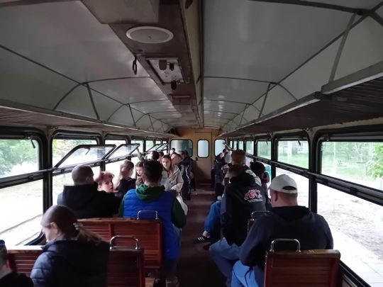 Zabytkowe auta, „Miś” i kolejka wąskotorowa na Piaseczyńskiej Nocy Muzeów