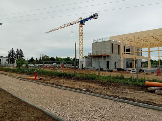 Budowa basenu przy ul. Chyliczkowskiej w Piasecznie