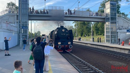 Parowóz w Piasecznie i Górze Kalwarii - 2.jpg