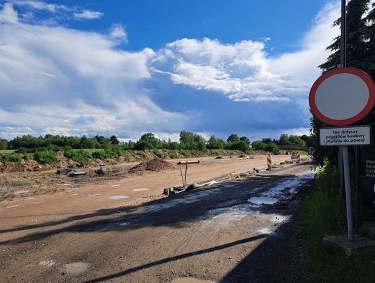 Budowa ul. Bobrowieckiej [FOTO]
