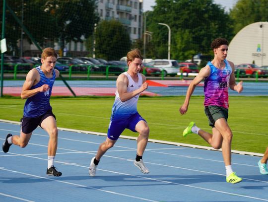 Sportowa rywalizacja i hołd dla powstańców. Mityng Perły Mazowsza w Piasecznie [ZDJĘCIA]