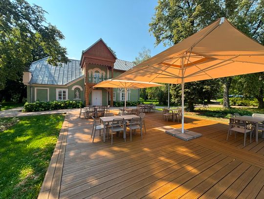 Nowe Cafe&Bistro w Poniatówce już od poniedziałku!