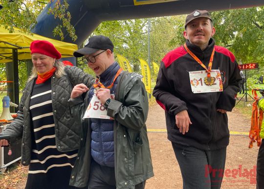 15 Bieg Złotych Liści w Piasecznie - 25.jpg