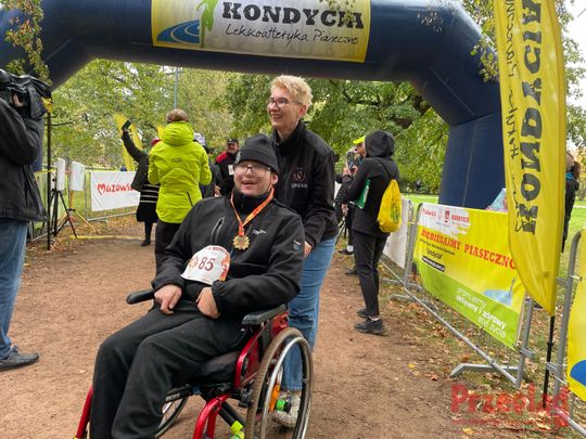 15 Bieg Złotych Liści w Piasecznie - 24.jpg